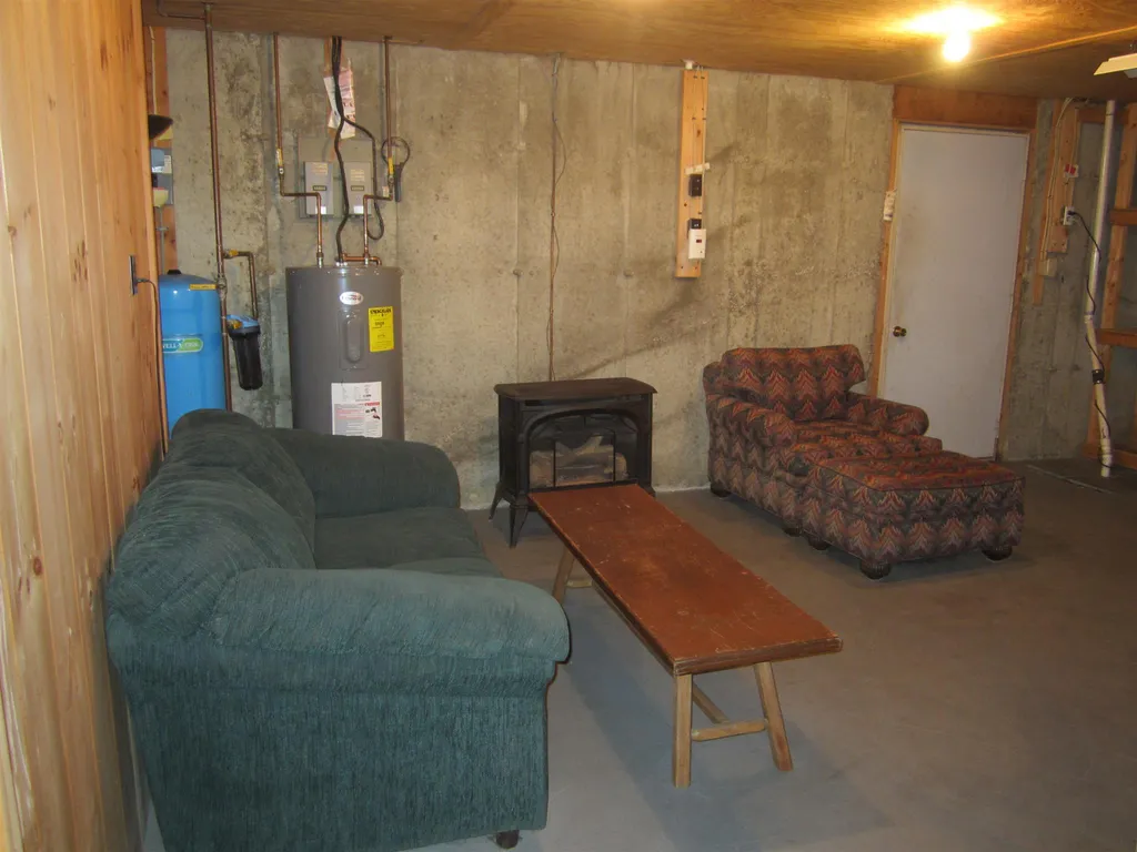 16 Evergreen Drive Moultonborough NH 03254