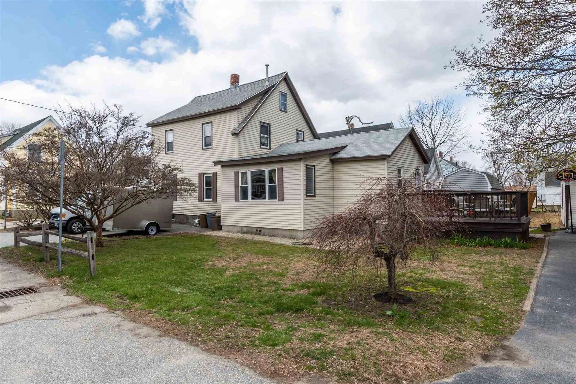 16 Pierce Street Nashua NH 03060