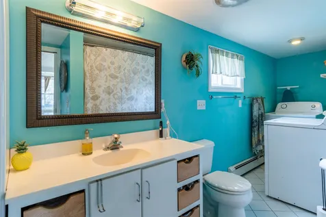 16 Pierce Street Nashua NH 03060