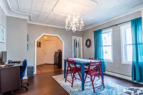 16 Pierce Street Nashua NH 03060