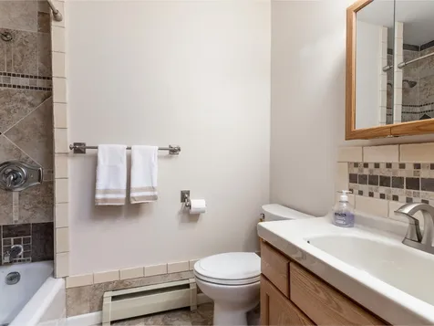 20 Meadow Lane Shelburne VT 05482