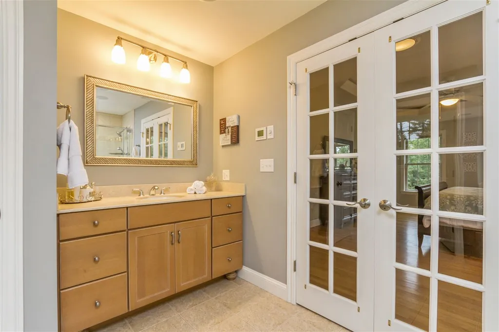 12 Homestead Hill Road Bedford NH 03110