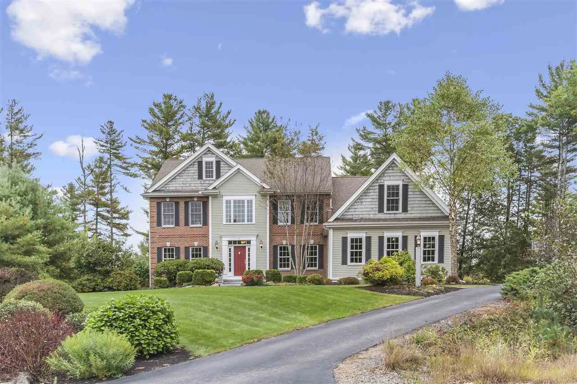 12 Homestead Hill Road Bedford NH 03110