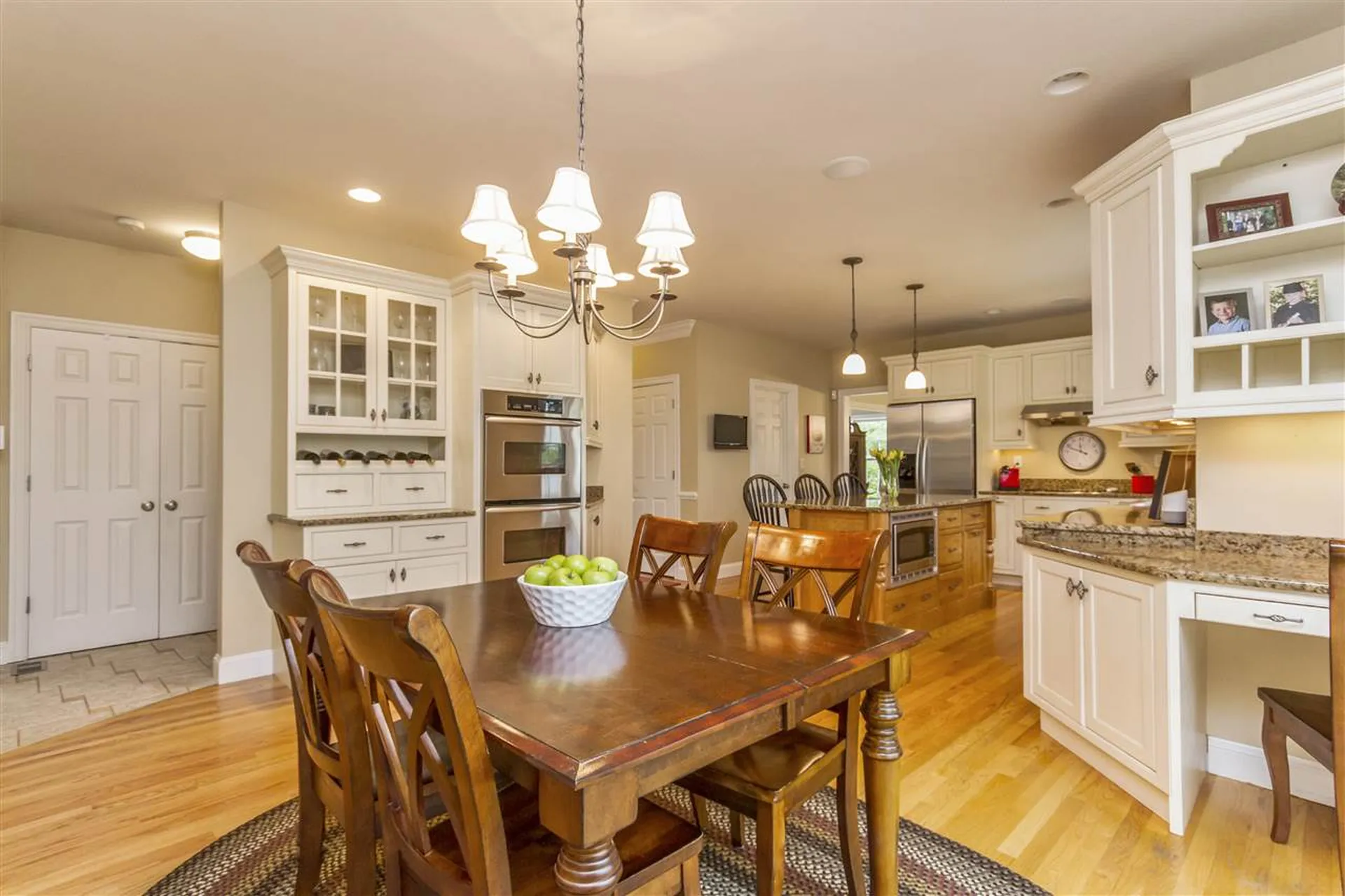 12 Homestead Hill Road Bedford NH 03110