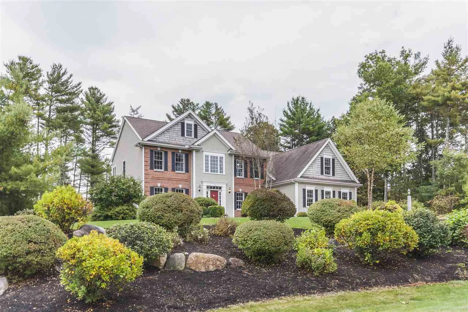 12 Homestead Hill Road Bedford NH 03110