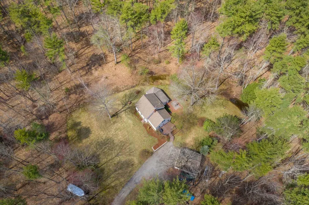 8 Earle Drive Lee NH 03861