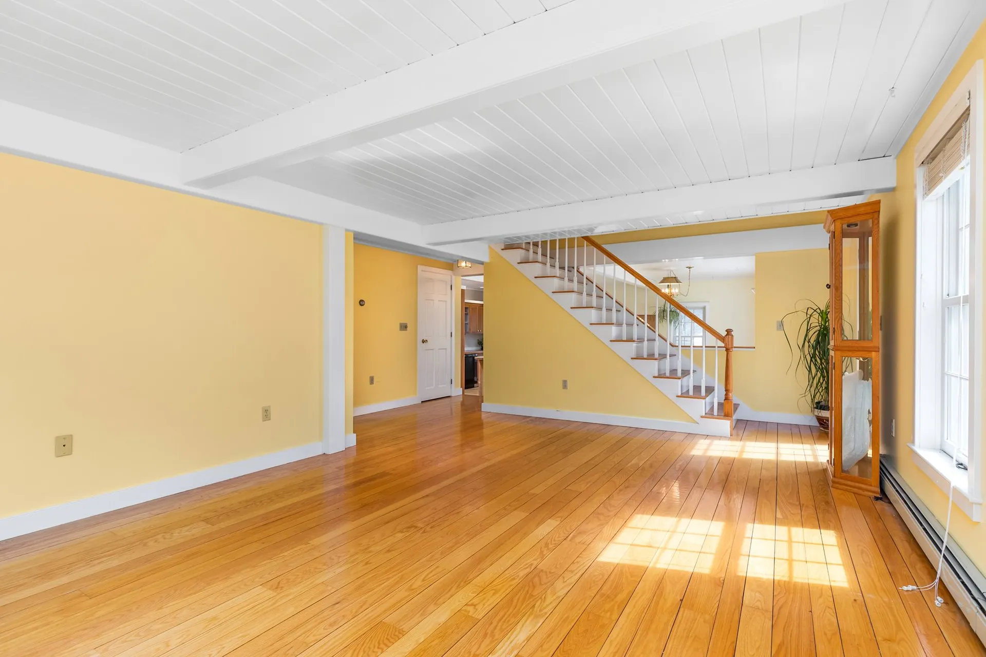 8 Earle Drive Lee NH 03861