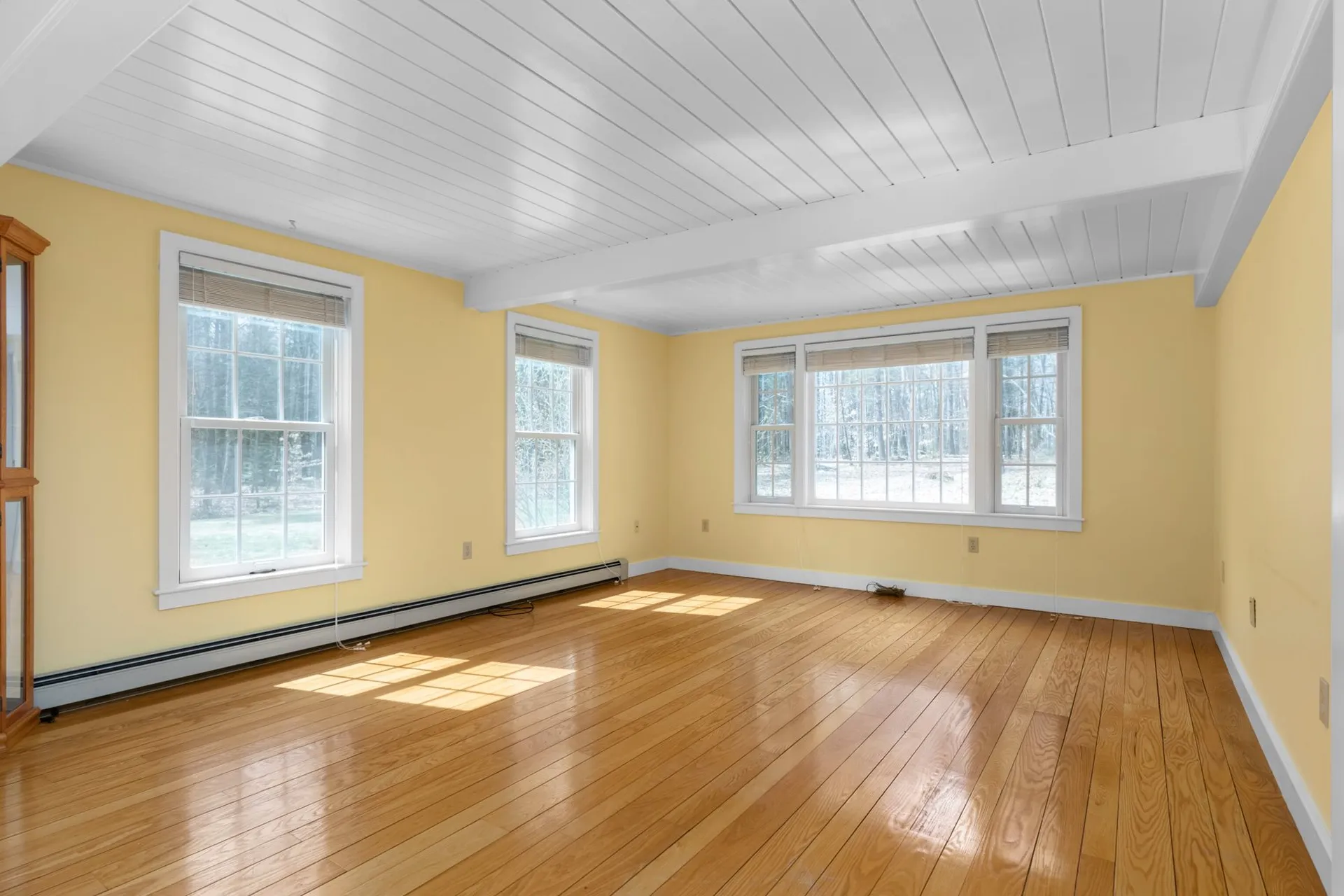8 Earle Drive Lee NH 03861