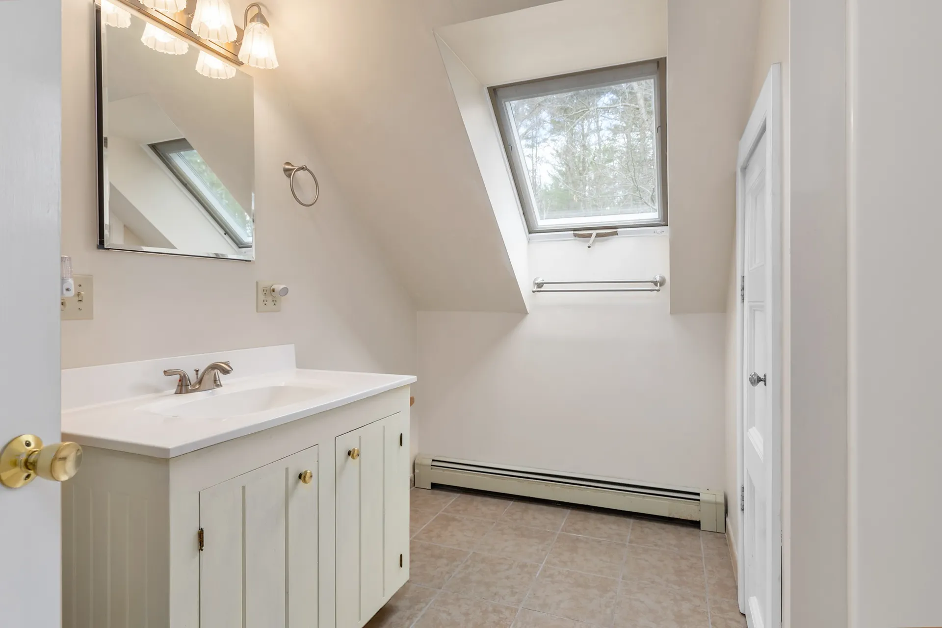 8 Earle Drive Lee NH 03861