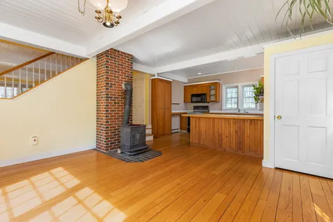 8 Earle Drive Lee NH 03861