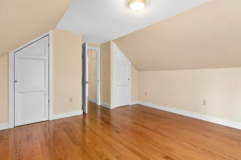 8 Earle Drive Lee NH 03861