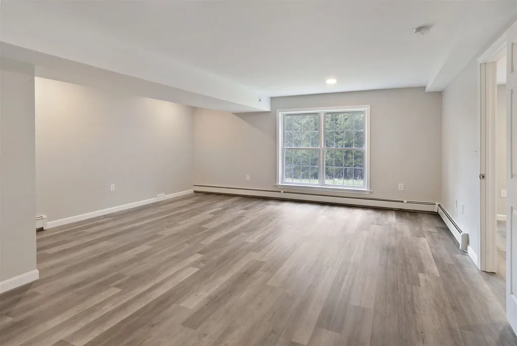 26 Norris Road Orford NH 03777