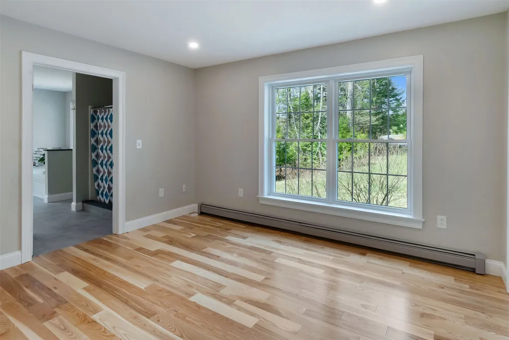 26 Norris Road Orford NH 03777