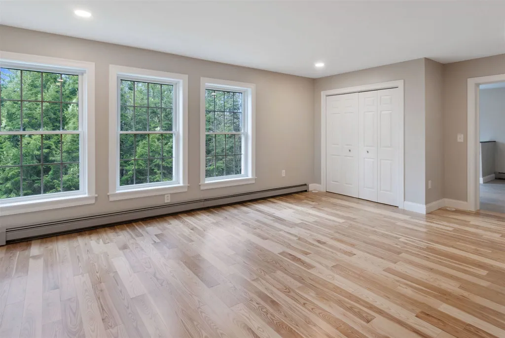 26 Norris Road Orford NH 03777