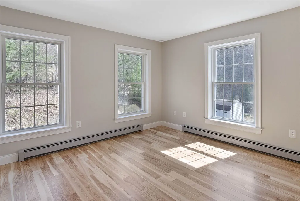 26 Norris Road Orford NH 03777