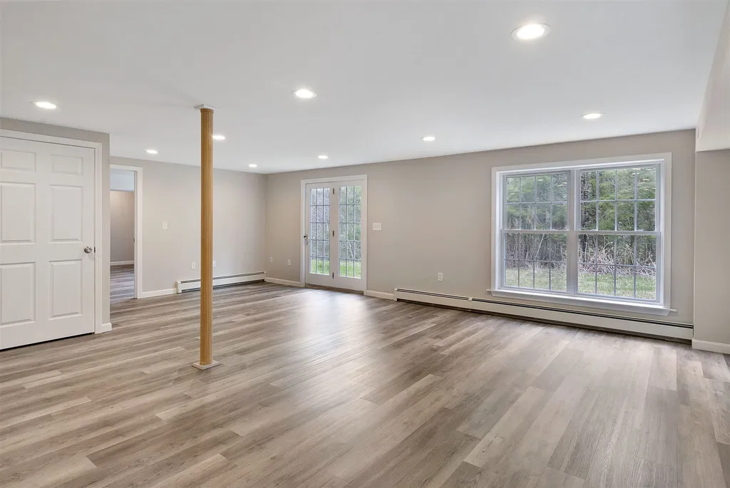 26 Norris Road Orford NH 03777
