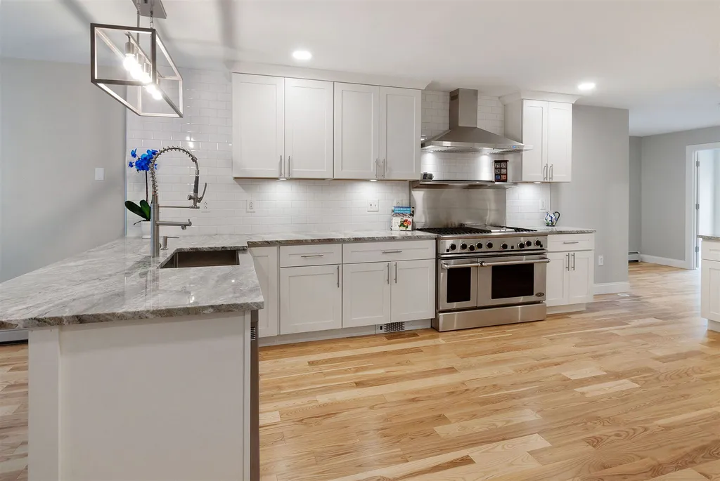26 Norris Road Orford NH 03777