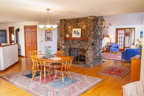 107 Ledgeview Shore Drive Alexandria NH 03222