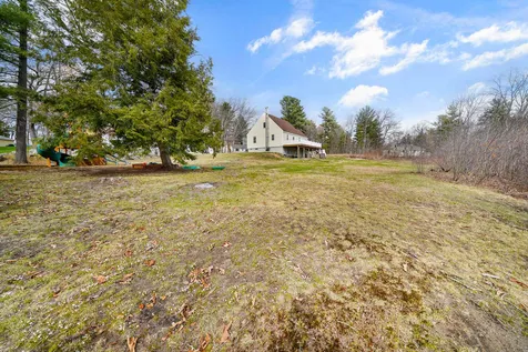 9 Emerson Way Salem NH 03079