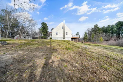 9 Emerson Way Salem NH 03079