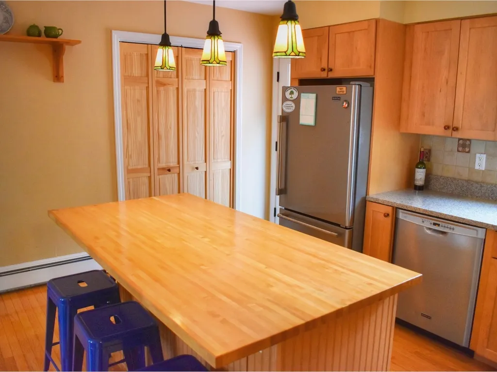 25 Tanglewood Drive South Burlington VT 05403