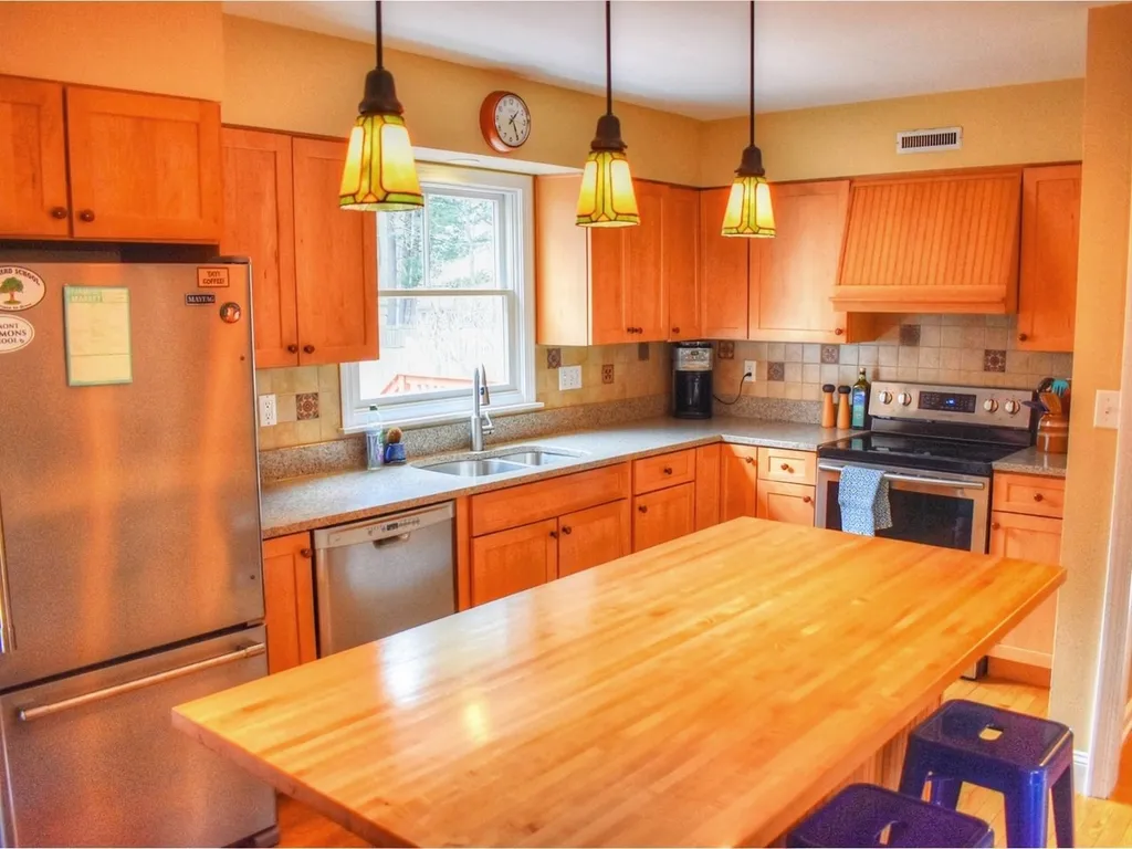 25 Tanglewood Drive South Burlington VT 05403