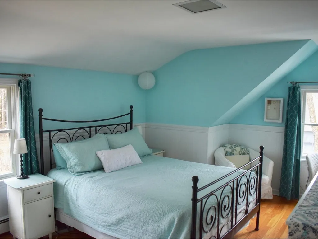 25 Tanglewood Drive South Burlington VT 05403