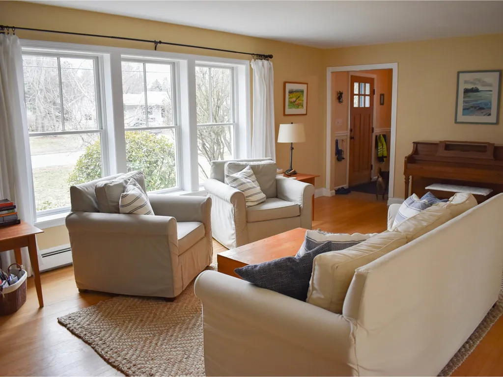 25 Tanglewood Drive South Burlington VT 05403