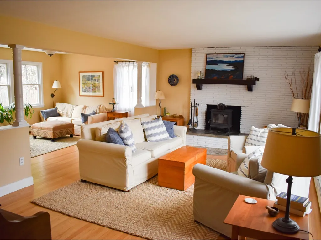25 Tanglewood Drive South Burlington VT 05403