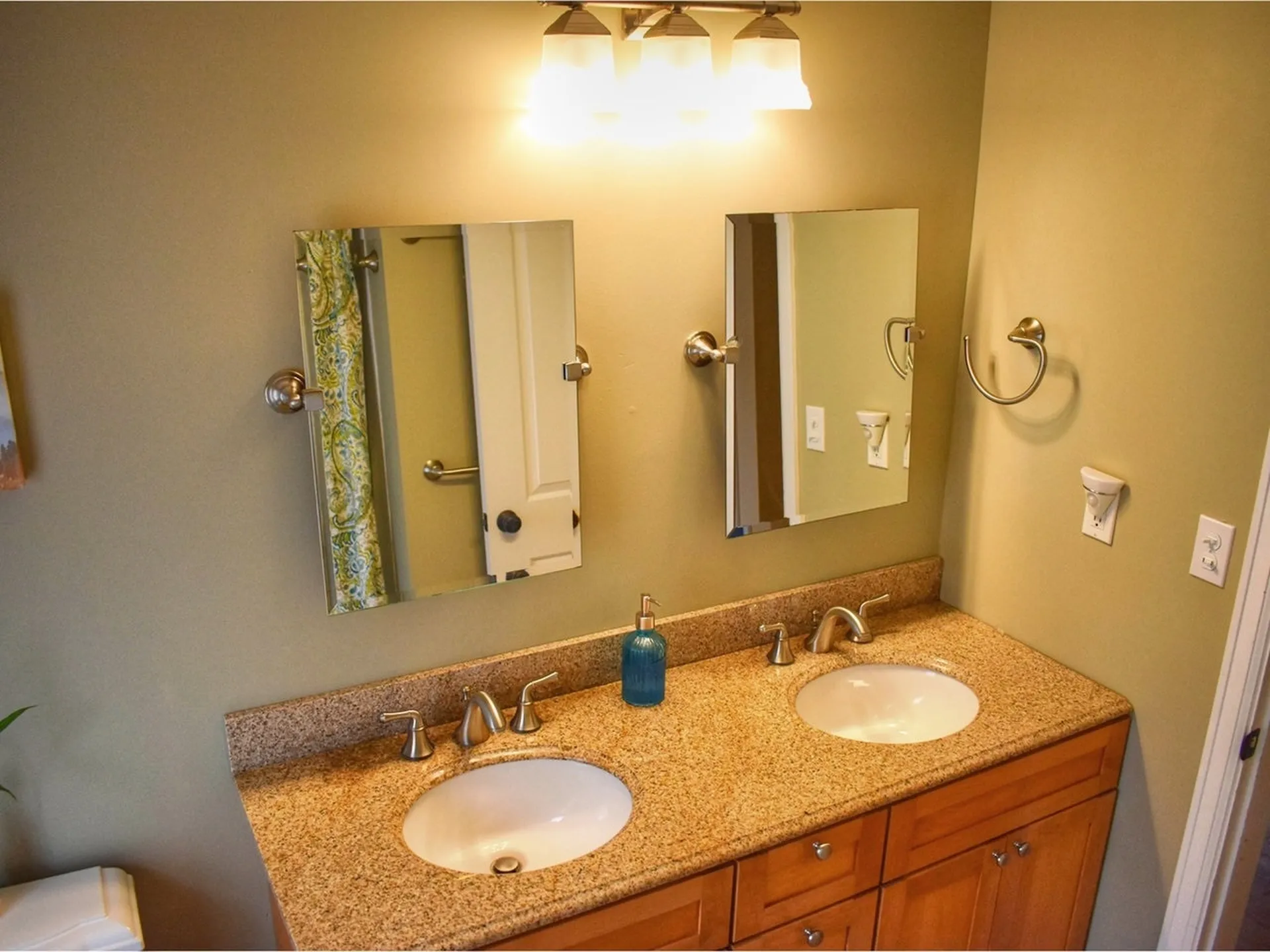 25 Tanglewood Drive South Burlington VT 05403