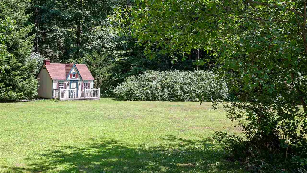 233 Wentworth Road Walpole NH 03608