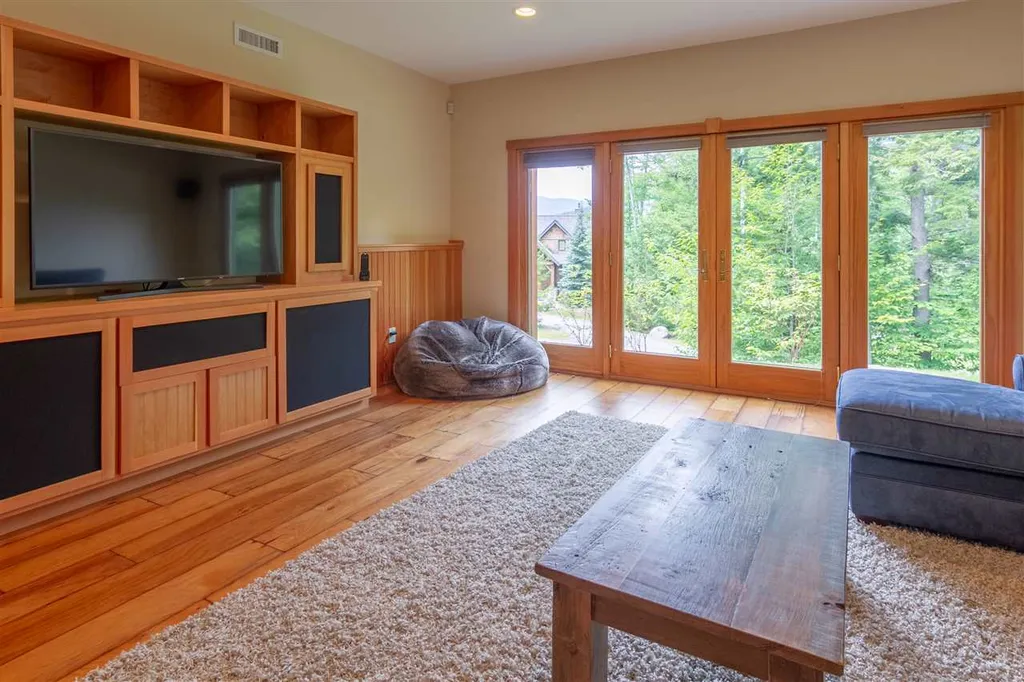 3 Hemlock Drive Lincoln NH 03251