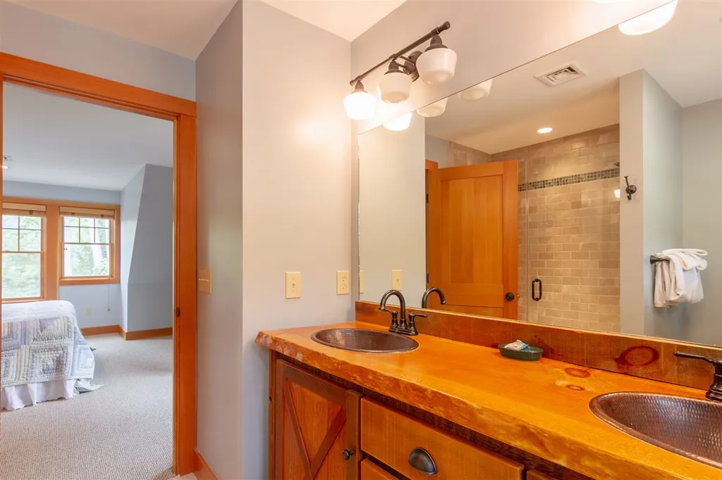 3 Hemlock Drive Lincoln NH 03251