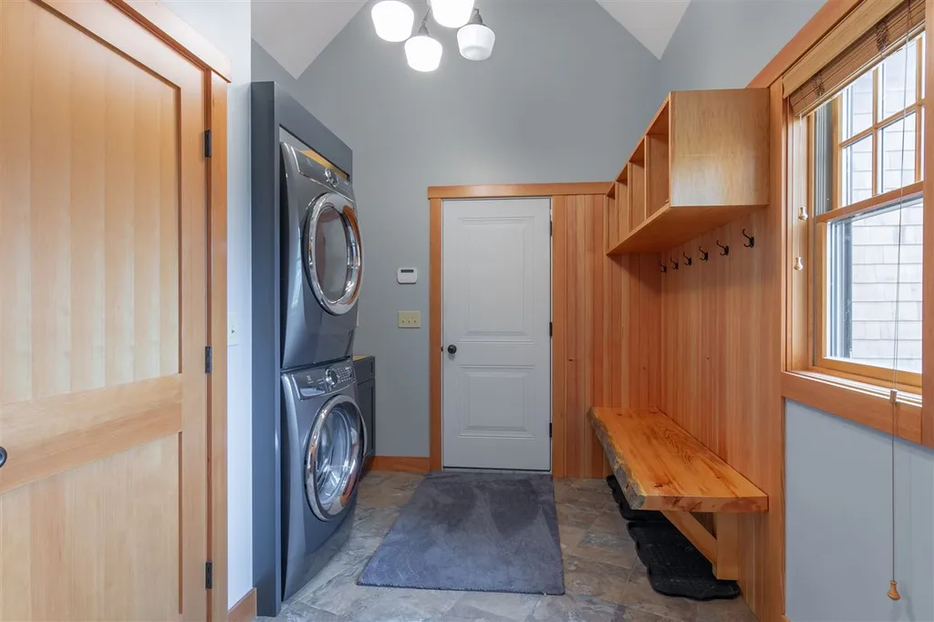 3 Hemlock Drive Lincoln NH 03251