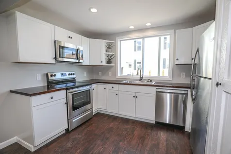 4 Alstead Avenue Nashua NH 03060