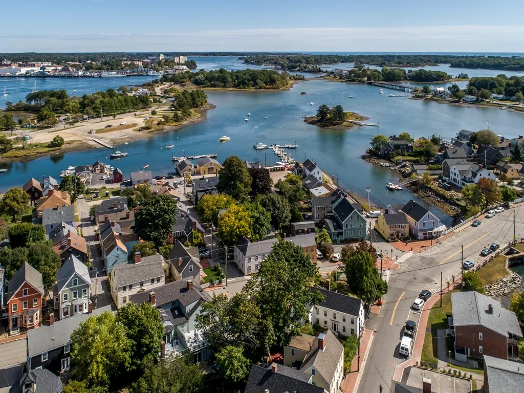 428 Pleasant Street Portsmouth NH 03801
