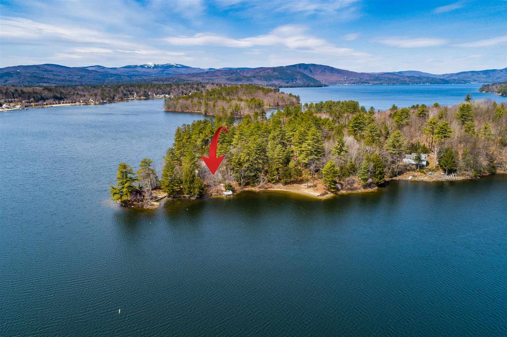 174 Pikes Point Road Bristol NH 03222