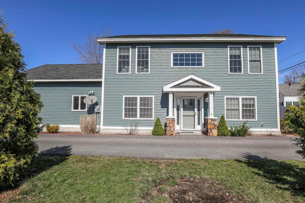 34a Epping Street Raymond NH 03077