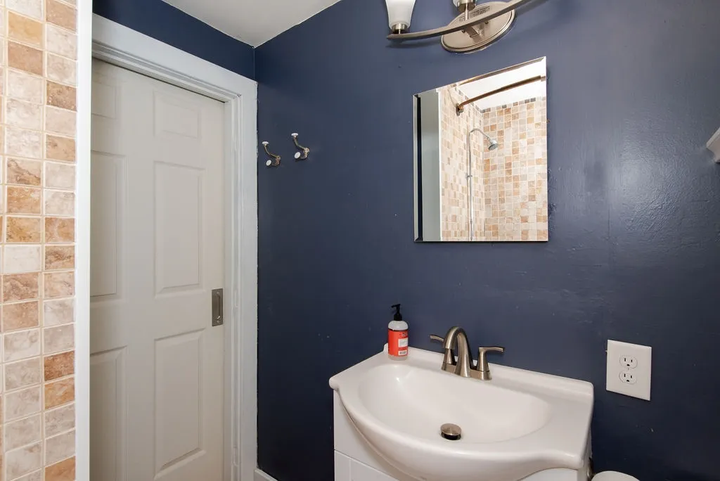 121 Leach Road Eliot ME 03903