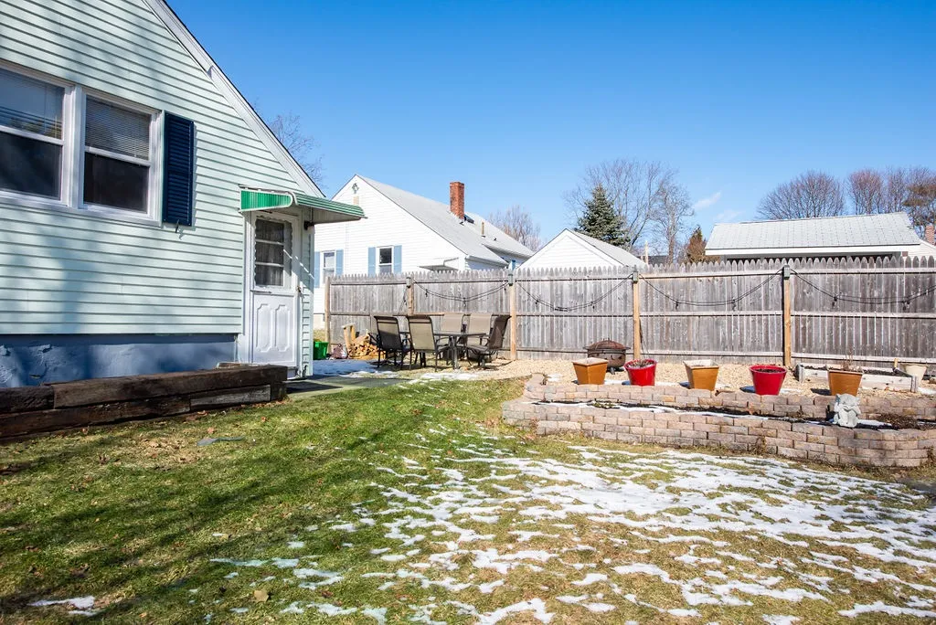 121 Leach Road Eliot ME 03903