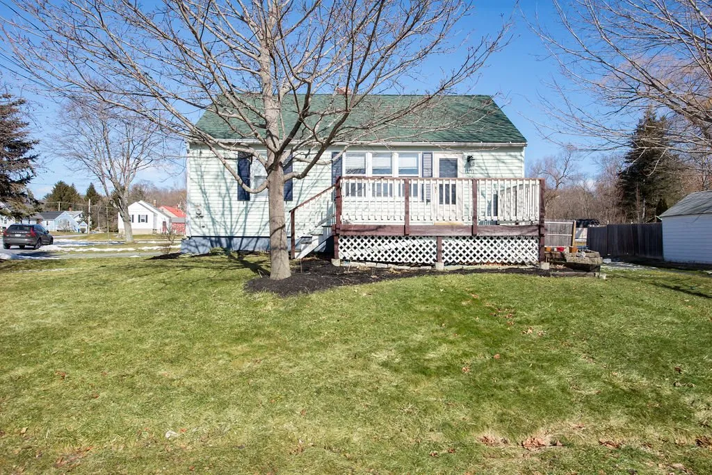 121 Leach Road Eliot ME 03903