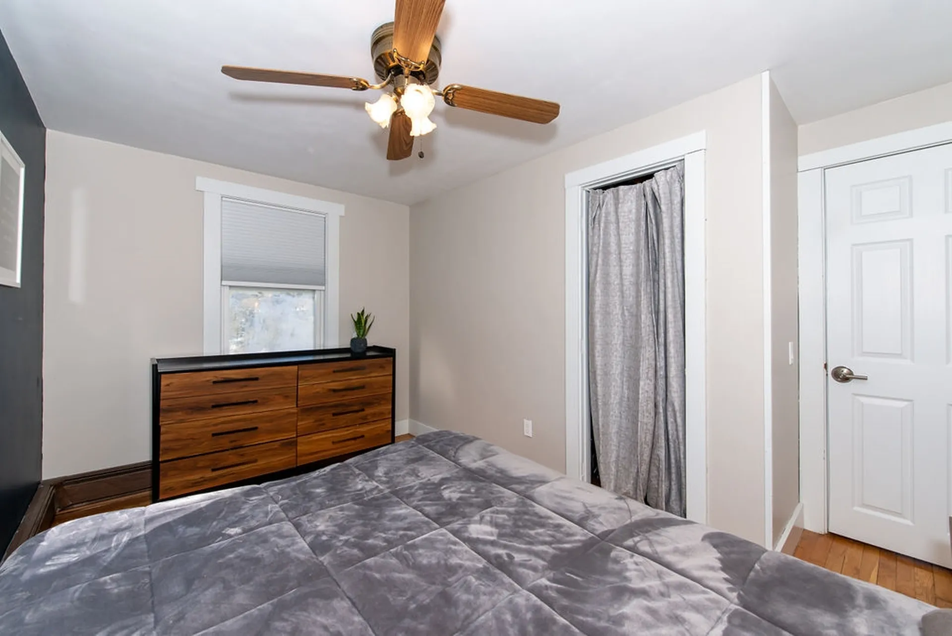 121 Leach Road Eliot ME 03903
