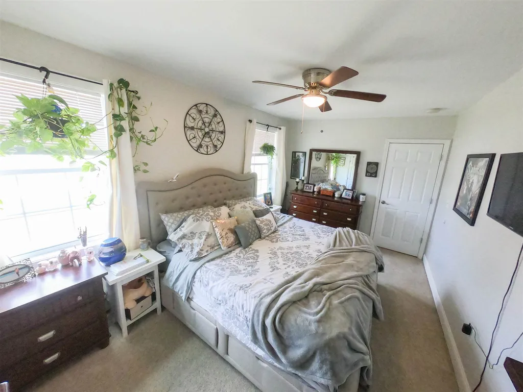 8 Greenleaf Court Belmont NH 03220