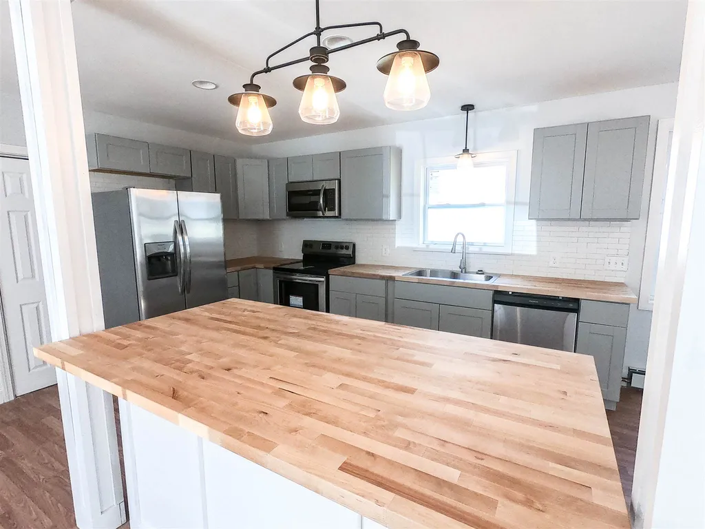 8 Greenleaf Court Belmont NH 03220
