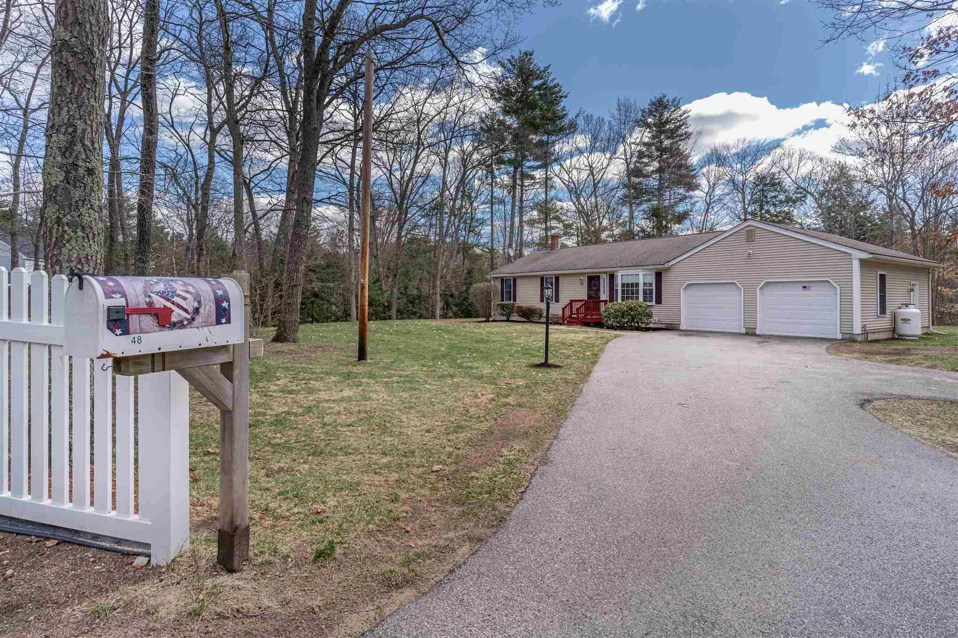48 Phillipswood Road Sandown NH 03873