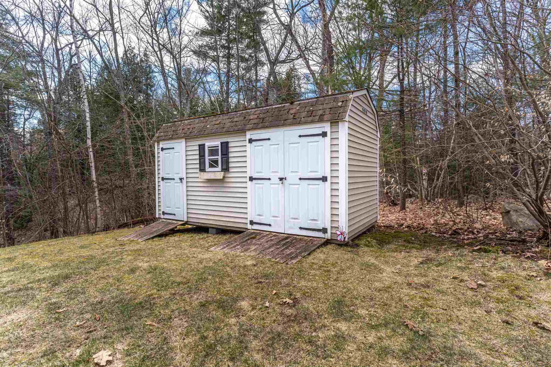 48 Phillipswood Road Sandown NH 03873