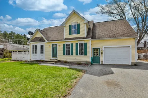63 Dexter Street Nashua NH 03060