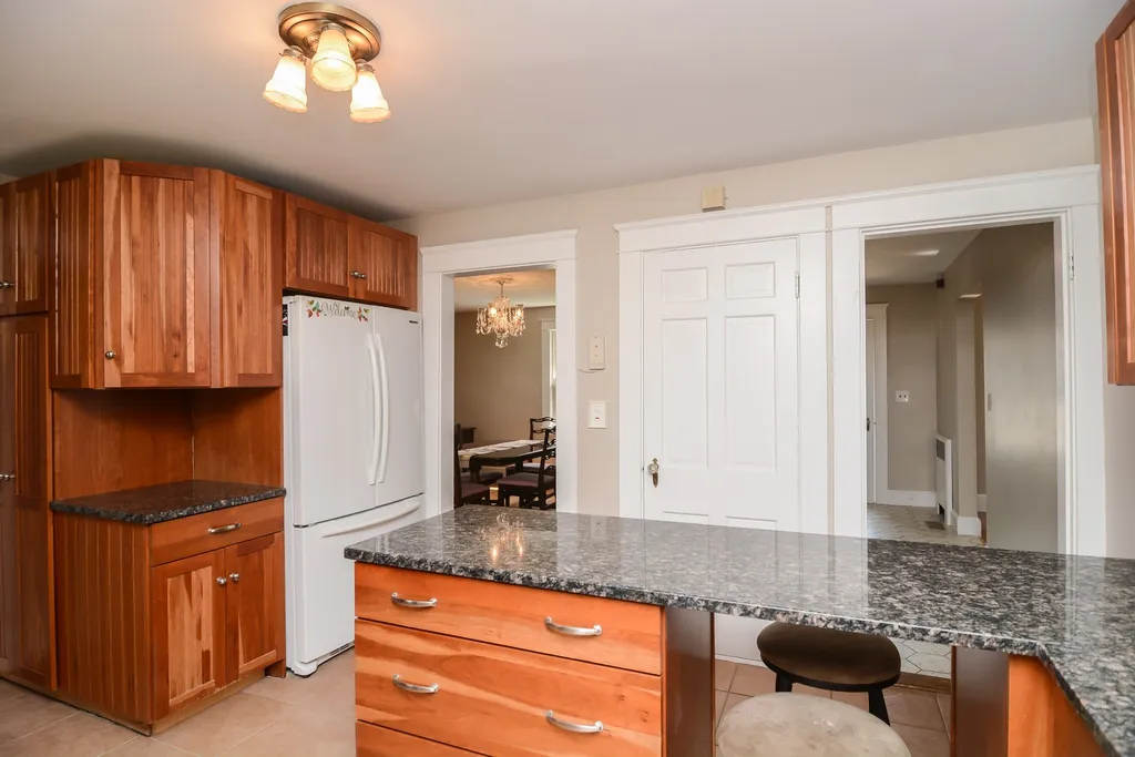 10 Sargent Avenue Nashua NH 03064