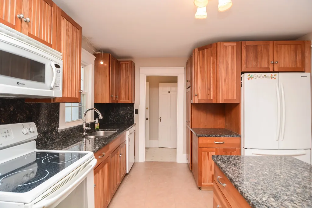 10 Sargent Avenue Nashua NH 03064