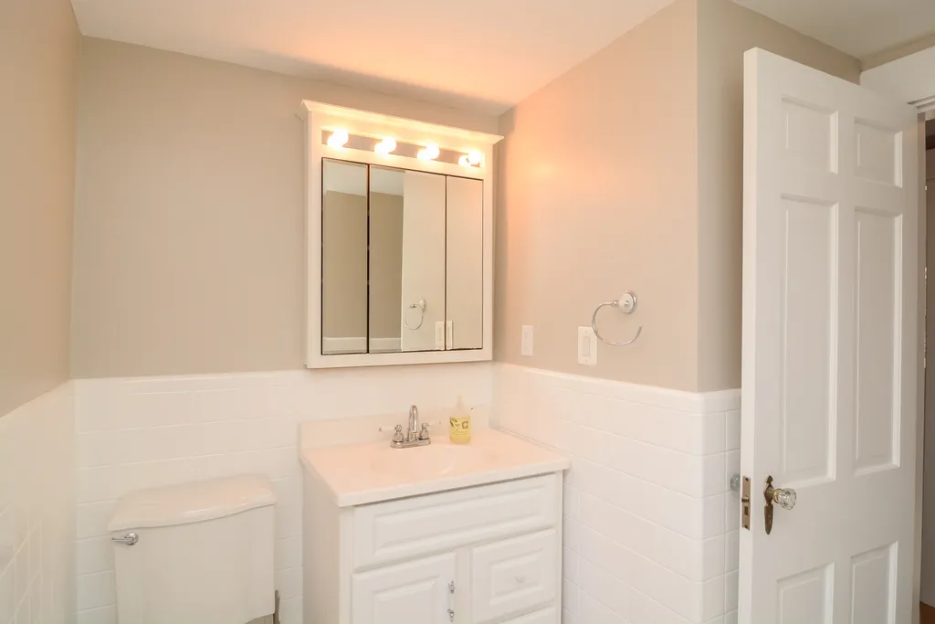10 Sargent Avenue Nashua NH 03064